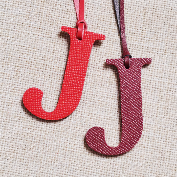 Monogram Keychain Leather - Gantungan Kunci Kulit Sapi PU Huruf