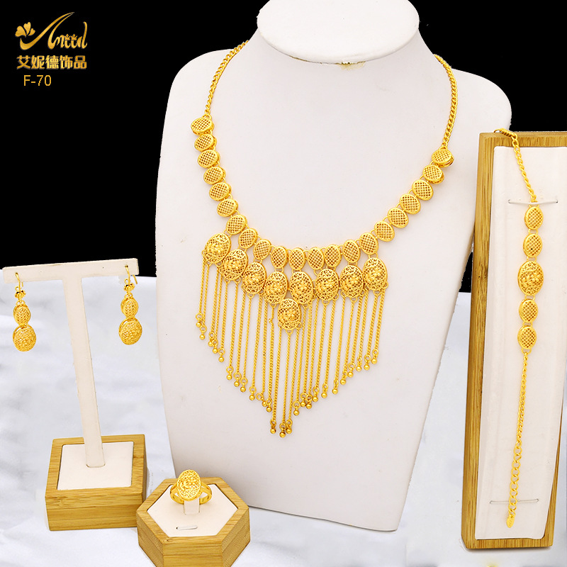 Coordinates Bracelet - Set Perhiasan Wanita 4-Piece Emas 24K