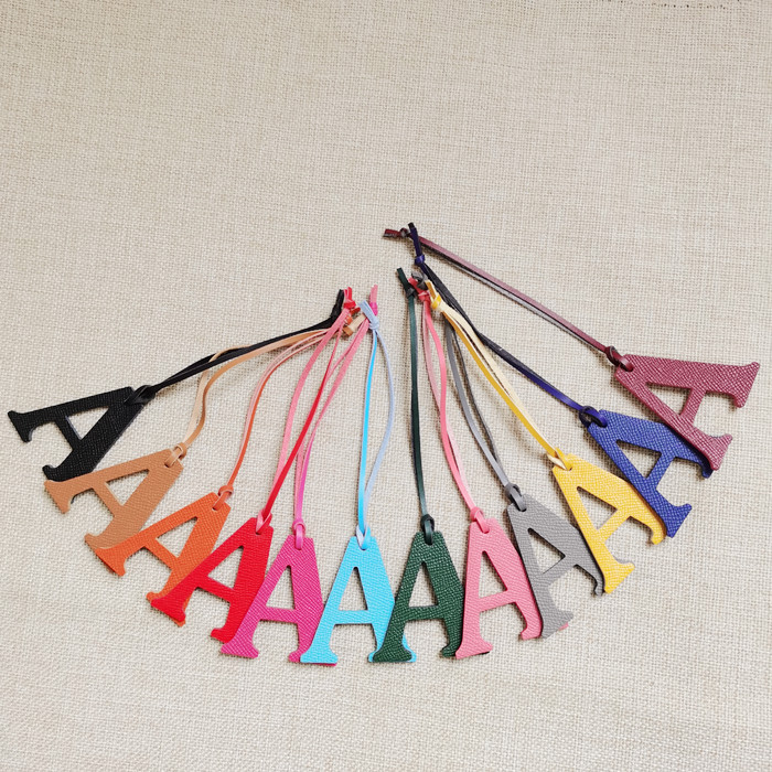 Gantungan Kunci Kulit Sapi PU  - Monogram Keychain Leather ulasan dan harga