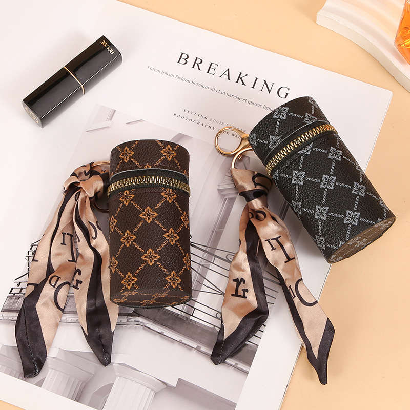 Gantungan Kunci Lipstik Motif  - Monogram Keychain Leather ulasan dan harga